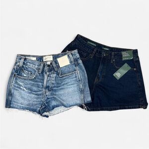 Denim short Bundle!
High-waisted denim shorts bundle - 2 pairs!
Size 4
